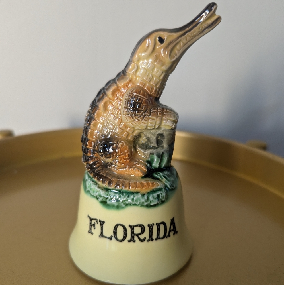 Vintage Florida Alligator Souvenir Ceramic Bell